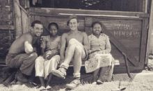 Tentara Belanda dan wanita Indonesia. Sumber: Internet