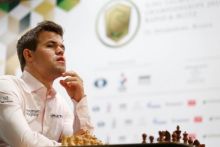 Juara Catur Dunia Magnus Carlsen Menuduh Hans Niemann Lakukan Kecurangan
