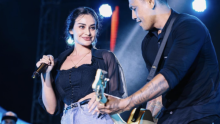  Nora Alexandra Ikut Tampil di Panggung bersama SID