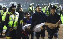 Ratusan Tewas dan Luka-Luka Akibat Terinjak-Injak Dalam Pertandingan Sepakbola 