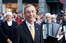 Ilmuwan Swedia Svante Paabo Memenangkan Hadiah Nobel Dalam Bidang Kedokteran