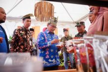 Sekdakab Siak, Arfan Usman tinjau produk ekonomi kreatif 