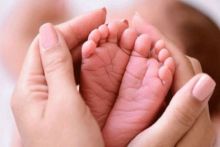 Terjebak Dalam Kemacetan, Wanita Melahirkan Bayi di Dalam Mobil Di Gurugram. Ibu dan Anak Dalam Kondisi Sehat