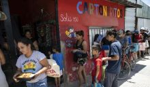 Warga Argentina terancam jadi pemulung. Sumber: Liputan6.com