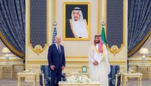 Potret Joe Biden Dengan dan MBS Arab Saudi di Riyadh. (Foto: CNNIndonesia)