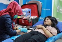 Donor darah. Sumber: Bisnis.com