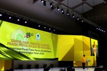 Ketum Golkar, Airlangga Hartarto sebut partainya akan tetap jalin komunikasi dengan partai lain walaupun sudah ada KIB /MPI