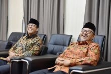 Wakil Ketua Majelis Syuro Partai Keadilan Sejahtera (PKS) Ahmad Heryawan dan Anies Baswedan. Sumber: Twitter