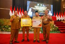 Wabup Siak Husni Merza usai Rakor dan terima penghargaan