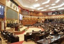 Paripurna laporan Banggar DPRD tentang APBD Provinsi Riau Tahun Anggaran 2023 di Gedung DPRD Provinsi Riau, Pekanbaru, Kamis (10/11/22).