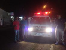 Kasatpolairud Bengkalis Iptu Hendri Yanto dan anggota saat mengantar jenazah Edi Purwanto