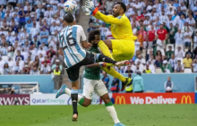 Petualangan Yasser Al Shahrani pemain Arab Saudi berakhir dengan cepat di Piala Dunia 2022 /Public News Time 