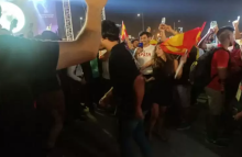 Keindahan sepak bola pada suporter terpancar usai pertandingan Timnas Spanyol dan Kosta Rika di Piala Dunia 2022 /MPI