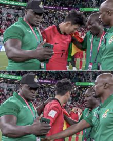 Potret Staf Pelatih Ghana Minta Selfie ke Bintang Tottenham Son Heung -min. (Twitter)