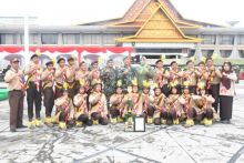 Dandim Bengkalis beserta anggota Pramuka 