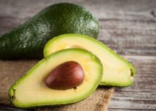 Potret Alpukat yang menjadi salah satu buah yang baik bagi Kesehatan. (Halodokter/Foto)