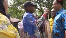 Anies Baswedan Diberikan Gelar 'Yohanes' Oleh Pemuka Agama di Papua. (Twitter/Foto)