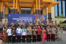 Penyerahan penghargaan forkopimda dan masyarakat