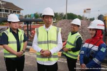 Jokowi kembali sebut pernyataan tentang reshuffle kabinet ketika kunjungan kerja di Dumai, Riau /BPMI Setpres 