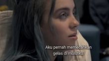 Potret Billie Eilish Penyanyi Internasional Asal Amerika yang Mengalami TICS atau Sindrom Tourette sejak kecil. (Twitter/Foto)