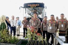 Foto : Kapolda Riau saat datang meninjau