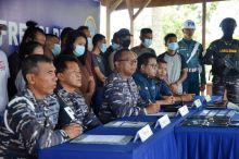 Press rilis Danlanal Dumai terhadap PMI yang akan diberangkatkan secara illegal