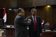 Anwar Usman dan Saldi Isra