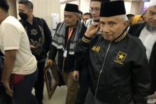 Ketua Dewan Syura Partai Ummat, Amien Rais blak-blakan dengan mengaku tak hentinya mengawasi elektabilitas Gubernur Jawa Tengah Ganjar Pranowo. Sumber: cnnindonesia.com
