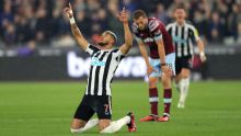 Hasil EPL West Ham vs Newcastle: The Magpies Pesta Gol di London. (Skyskports/Foto)