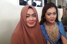 Ibunda Julia Perez Alami Geger Otak Akibat Kecelakaan Lalu Lintas, Begini Kondisinya Sekarang. (Grid.id/Foto)