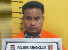Tersangka Z saat diringkus Satnarkoba Polres Bengkalis