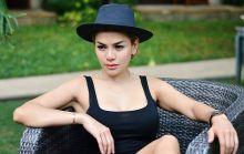 Waduh! Nikita Mirzani Akui Tampar hingga Lempar Gelas dan Setrika ke Toni. (Twitter/Foto)