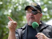 Pendiri Oath Keepers Dijatuhkan 18 Tahun Penjara Usai Membabi Buta Ble Donald Trump. (NPR/Foto)