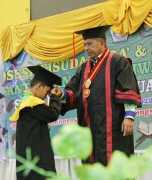 Bupati Siak Hadiri Wisuda MDTA TPQ se-Kecamatan Tualang Siak