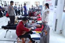 Sambut Hari Bhayangkara Ke - 77 , Polres Siak Gelar Bhakti  Sosial Donor Darah
