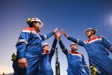 Para pekerja PT Pertamina Hulu Rokan (PHR) tengah melakukan aktivitas di salah satu lapangan pengeboran di Wilayah Kerja (WK) Rokan untuk menghadirkan energi bagi negeri.