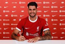 Didukung Fans Liverpool, Dominik Szoboszlai Disebut Jurgen Klopp Pemain Prospek Cerah. (LiverpoolOfficial/Foto)
