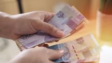Lebih Baik Pakai Uang Cash atau Kartu Ketika Liburan di Luar Negeri? Ini Jawabannya