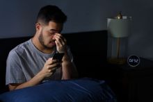 Tak Hanya Menurunkan Gairah Seksual, Ini 7 Risiko Jika Sering Begadang bagi Pria