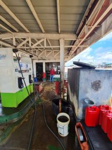 SPBB yang diduga melakukan penimbunan minyak bersubsidi di Inhil