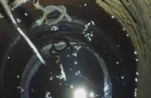 Dinas Kesehatan Sebut 14 Air Sumur Warga di Kediri Diduga Tercemar Bahan Bakar Minyak. (TikTok/Foto)