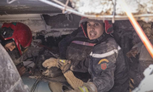 Koban Tewas Gempa Maroko Capai 2.900 Jiwa, Raja Mohammed VI Donorkan Darahnya Bentuk Solidaritas. (Tangkapan Layar X/@faruqi_ikhsanul)