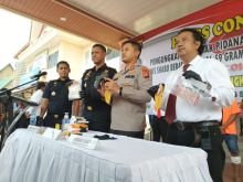 Kapolres Bengkalis saat press rilis 