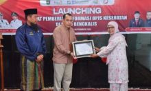 Adris Wasono dan Wadir RSUD Bengkalis Rita Puspita