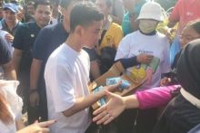 Bawaslu DKI sebut 'Kampanye Susu' Gibran yang Libatkan Anak-anak di Penjaringan Berpotensi Kena Sanksi. (X/Foto)