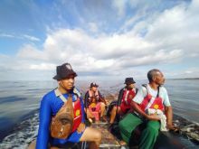 Tim gabungan saat mencari korban hilang disungai liong kecamatan Bantan