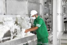 APR yang beroperasi di bawah payung Royal Golden Eagle (RGE) bercita-cita menjadi produsen viscose-rayon yang bertanggung jawab dan efisien berkelas dunia, menciptakan nilai bagi Masyarakat, Negara, Iklim, Pelanggan, dan Perusahaan.