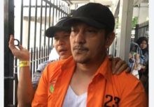 Potret Artis Lawas Era 90-an, Ibra Azhari yang Ditangkap Kibat Penyalahgunaan Narkoba. (SS/insertlive)