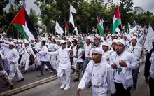 Ingin Tutup Hiburan Malam di Sulsel, Puluhan Anggota FPI Hentikan Aktivitas saat Aksi Pawai Anti-Maksiat. (Dok.Sekretariat Kabinet)