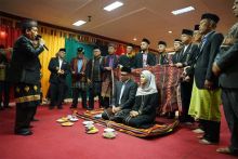 Bobby Nasution Dikukuhkan Jadi Tokoh Nasional Tabagsel. (X/@OposisiCerdas